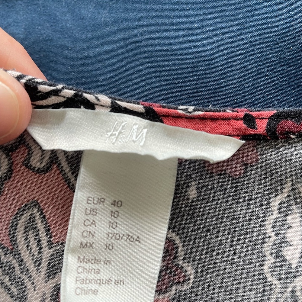H&M Patterned Romper - Picture 2 of 2